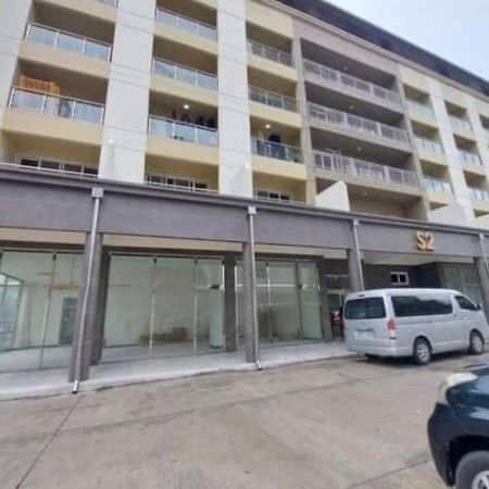 Spacious Luxury Condo W/ Kitchen Beside Hilton Clark D'Heights Mabalacat Екстер'єр фото