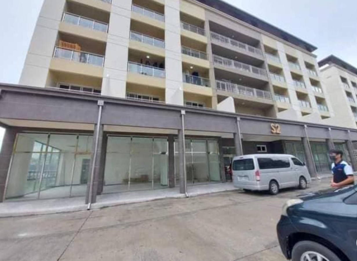 Spacious Luxury Condo W/ Kitchen Beside Hilton Clark D'Heights Mabalacat Екстер'єр фото